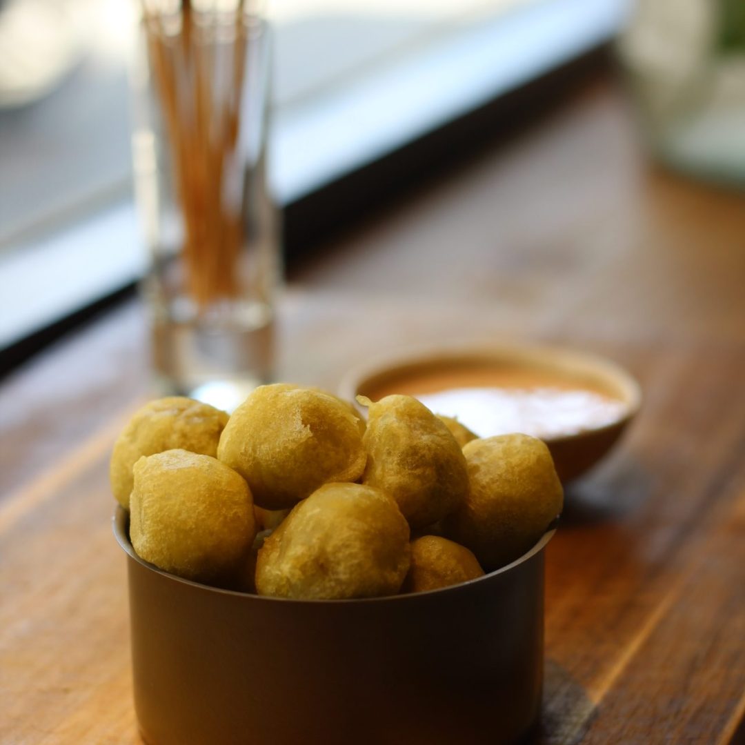 Olivas-en-tempura-con-mahonesa-rotated