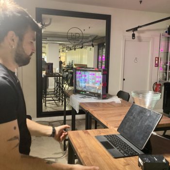 photo_5945010812940830826_y