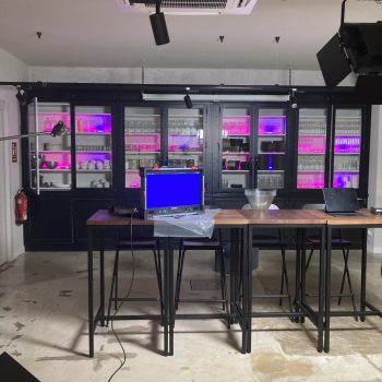 photo_5945010812940830831_y