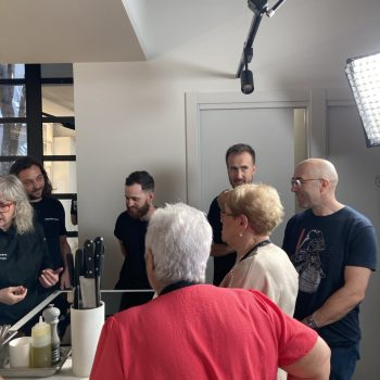 photo_5945010812940830842_y