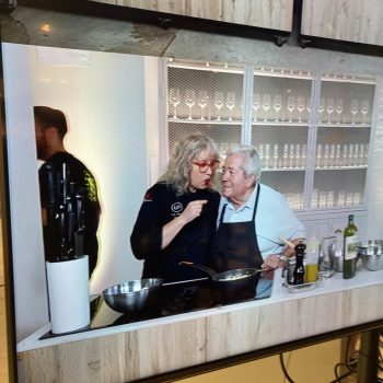 photo_5945010812940830860_y (1)