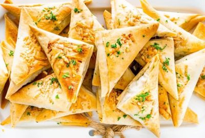 Samosas de salmón e idiazabal