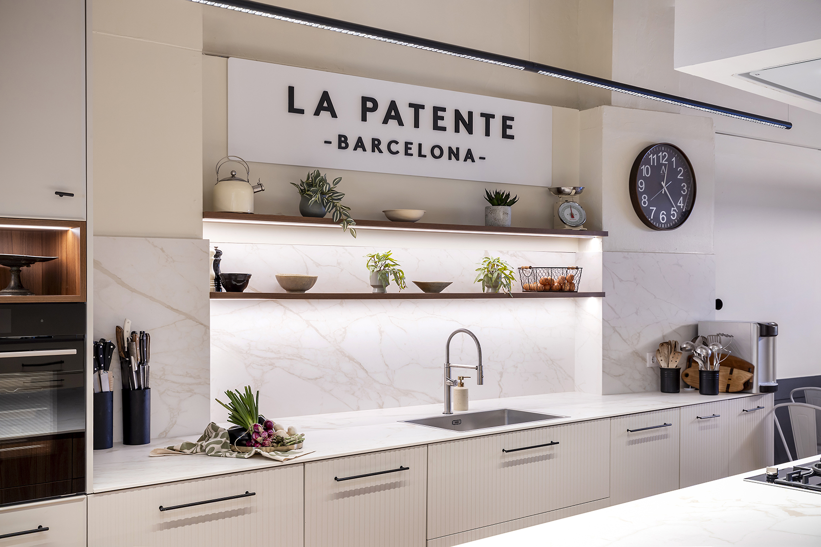 Alquiler de espacios en La Patente: Tu cocina profesional en el corazón de Barcelona